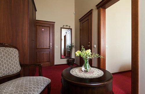 Panevezys Hotel | Convenient Conviva: Guest Rated 9/10 & Family-Friendly Amenities