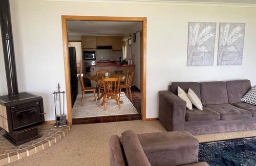 Melville House | Coobowie Views Getaway!
