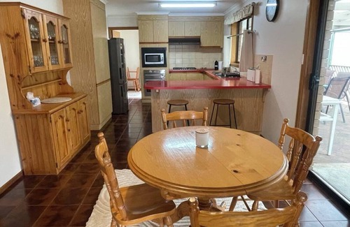 Melville House | Coobowie Views Getaway!