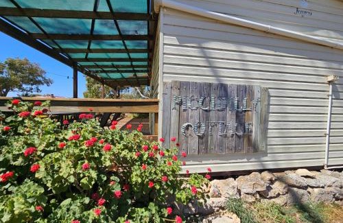 Wright House | Discover Coodlie Park Eco Retreat: Pet-Friendly Beach Escape