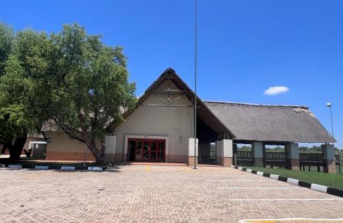 Mahikeng Hotel | Discover Cooke’s Lake Resort: Family-Friendly Getaway