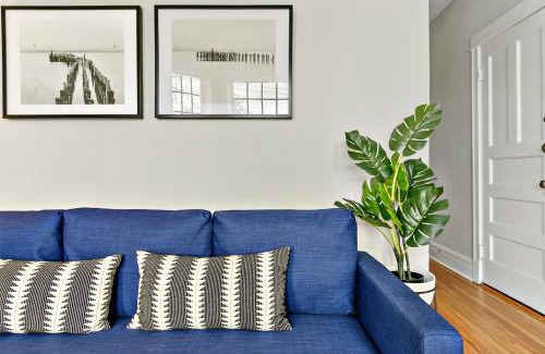 Wrigleyville Apartment | Family-Friendly Apartments in Chicago, IL for Memorable Stays