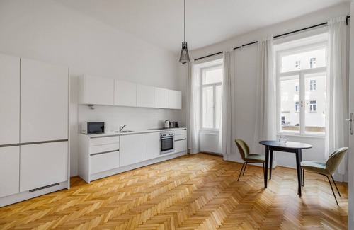 Alsergrund Apartment | Comfortable Alsergrund 1BR, Pet-Friendly & Fully Equipped
