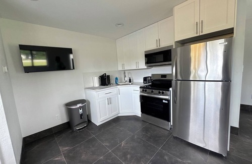 Clewiston Apartment | Cool apartment with AC in charming Clewiston