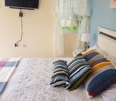 Discovery Bay House | Oceanfront Retreat at Cool Breeze Discovery Bay, Rated 9.5/10