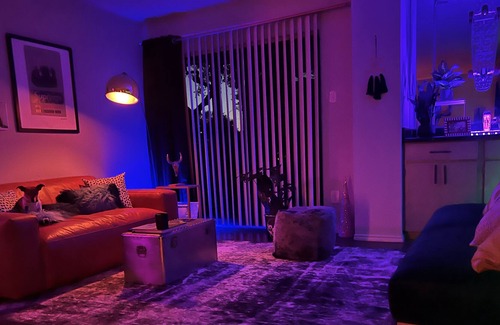 Parker Lane Apartment | Cool E. Side spot for Festival stay. 2mi from Downtown. 4mi to ACL.