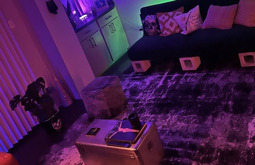 Parker Lane Apartment | Cool E. Side spot for Festival stay. 2mi from Downtown. 4mi to ACL.