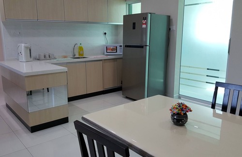 Bayan Baru Condo | Modern Condo in Penang with Free WiFi & Family-Friendly Amenities
