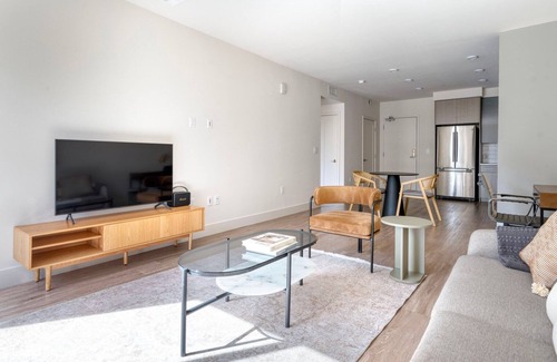 Mountain View Apartment | Inviting Mountain View 1BR with Pool, Gym & Spa Access
