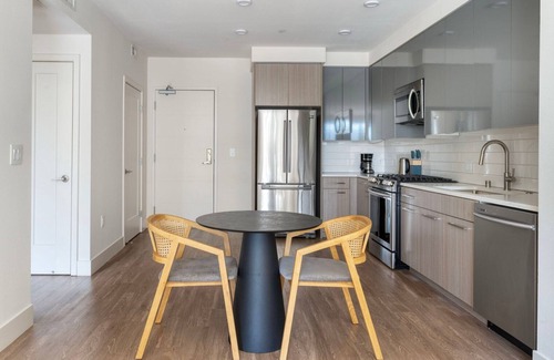 Mountain View Apartment | Inviting Mountain View 1BR with Pool, Gym & Spa Access