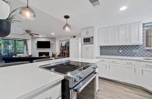 Zilker Condo | Relax by Barton Springs Pool Near Zilker Park - 10/10 Rating