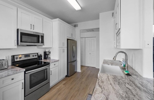 Gilbert Condo | Relax by the Pool: King Master Suite Near Downtown Gilbert