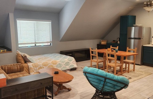 Heber Apartment | Relaxing Cool Pines Bunkhouse with Open Concept Layout