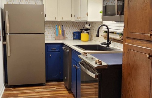 India Hook House | Quirky Retro Home Perfect for Family Fun by Lake Wylie
