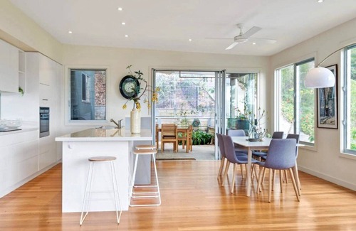 Pretty Beach Central Coast House | Indulge at Coolcappa - Family-Friendly Beach Retreat