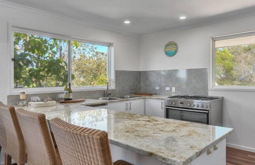 Coolum Beach House | Discover Coolum Grandview: Ocean Views & Pet Friendly