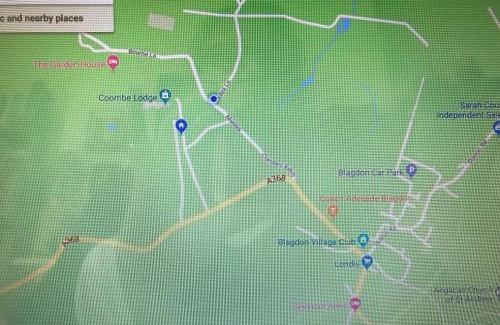 Rickford Bed & Breakfast | Experience Coombe Lodge Farm House: 5-Star Accessibility Awaits