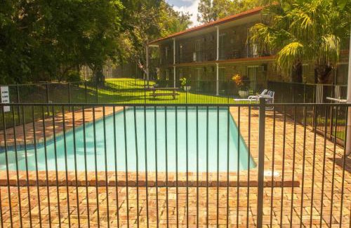 Coomera Hotel | Budget-Friendly Coomera Motor Inn with Pool & Family Amenities