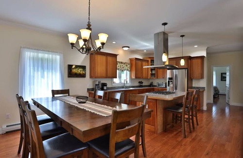 Cooperstown Apartment | Experience Coop Diamonds Sunrise Estates IV with Heated Pool