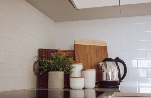 Cessnock House | Cooper Street: Convenient Location with Family-Friendly Amenities