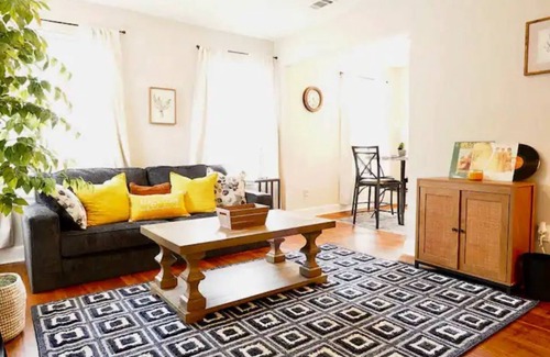 East Memphis House | Family-Friendly Retreat at Cooper Young Cove Awaits You