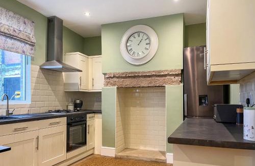 Cromford House | Coopers Cottage