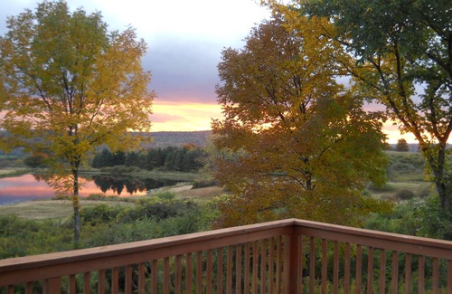 Fly Creek House | Cooperstown Mountain View Manor: Ideal for Families & Pets