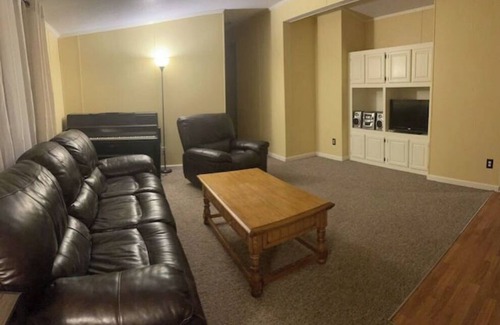 Cooperstown - Otsego Lake House | Relax at Cooperstown Shadow Brook Campground Cottage