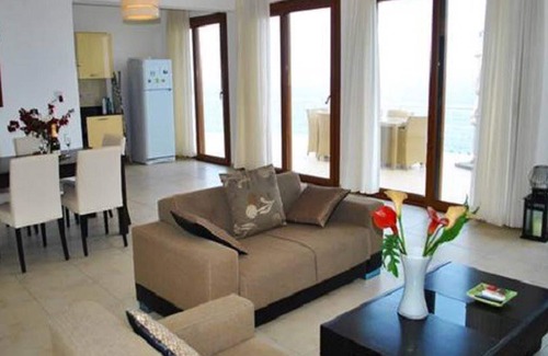Esentepe Villa | Seacliff Villa: Family-Friendly Retreat in North Cyprus