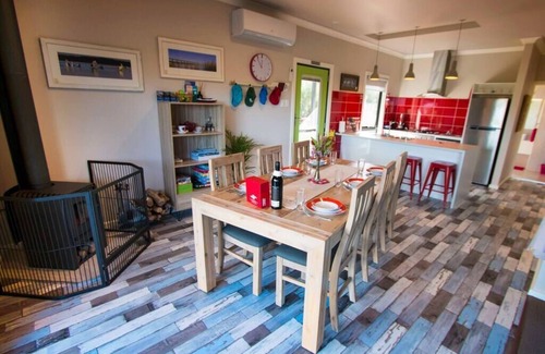 Bonney Cabin | Guest Rated 10/10: Coorong Cabins - Pelican Cabin Retreat