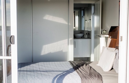 Bonney Other | Discover Coorong Island Retreat - Pet-Friendly Farm Stay