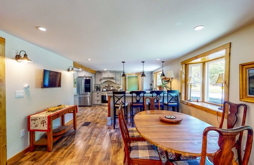 Roxbury House | Coos Canyon: Firepit, Swimming Hole & Pet-Friendly Retreat