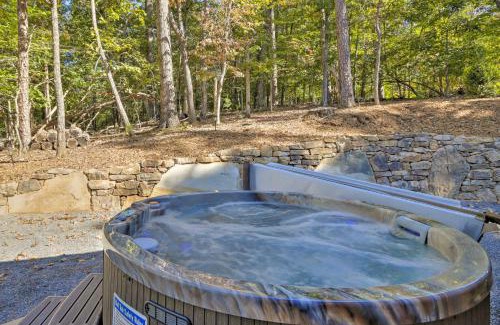 Ellijay House | Relaxing Coosawattee River Resort Cabin with Hot Tub