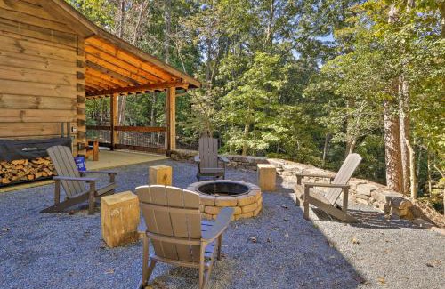 Ellijay House | Relaxing Coosawattee River Resort Cabin with Hot Tub