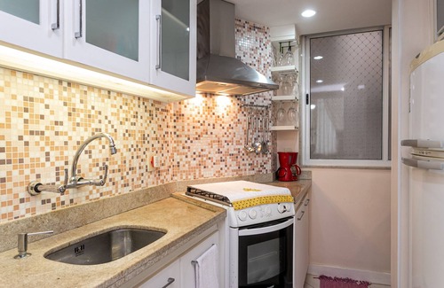 Leme Apartment | Cozy Copa-leme Apartment Steps from the Beach with Amenities