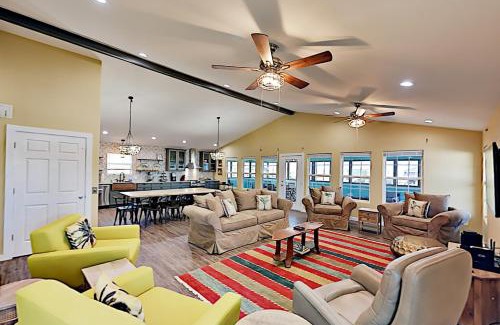 Rockport House | Discover Copano Ridge Dream: Family-Friendly Getaway