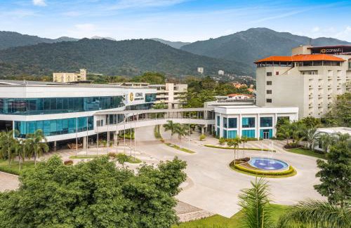 San Pedro Sula Hotel | Discover Copantl Hotel & Convention Center: Pool & Hot Tub