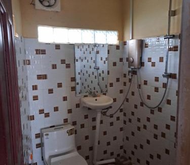 Koh Rong Sanloem House | Pet-Friendly Coplestone Family Guest House with Ocean View
