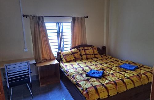 Koh Rong Sanloem House | Pet-Friendly Coplestone Family Guest House with Ocean View