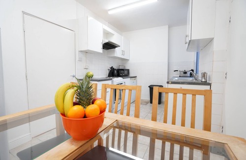 Birmingham House | Cozy Coplow House: 3 Bedrooms with Family-Friendly Amenities