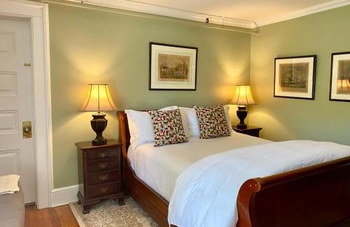 Ivoryton Hotel | Elegant Copper Beech Inn: 5-Star Retreat with Unique Amenities
