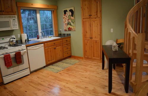 Ashford Cabin | Cozy Copper Creek Inn: Family-Friendly Stay at Mt Rainier