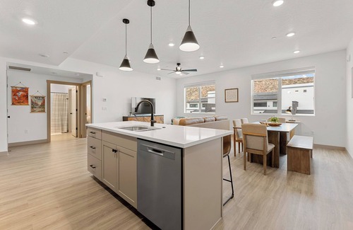 St. George Condo | Copper House: Resort Pools, Lazy River, Pickleball