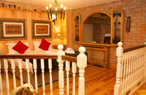 Killarney Bed & Breakfast | Cozy Stay at Copper Kettle B&B with Hot Tub & Breakfast
