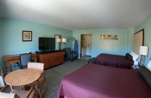 West Brookfield Hotel | Family-Friendly Stay at Copper Lantern Motor Lodge