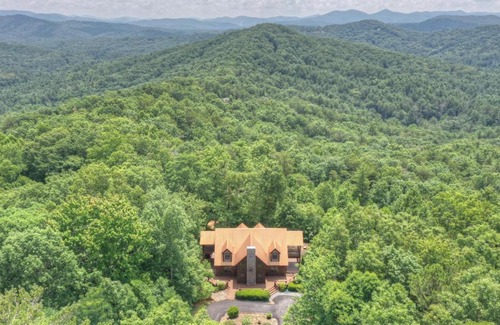 Raccoon Ridge House | Cozy Retreat at Copper Top - Family-Friendly Getaway