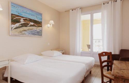 Cogolin Hotel | Coq Hotel: Pet-Friendly Oceanfront Retreat with Breakfast