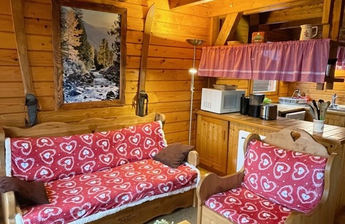 Xonrupt-Longemer Ski Chalet | Charming Coquet Chalet with Spa and Scenic Lake Views