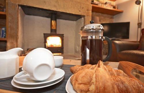 Warkworth House | Discover Coquet Cottage Warkworth: 4-Star Family Retreat
