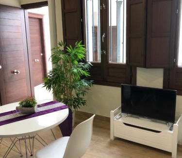 San Pedro Apartment | Stylish Central Apartment with High Guest Ratings